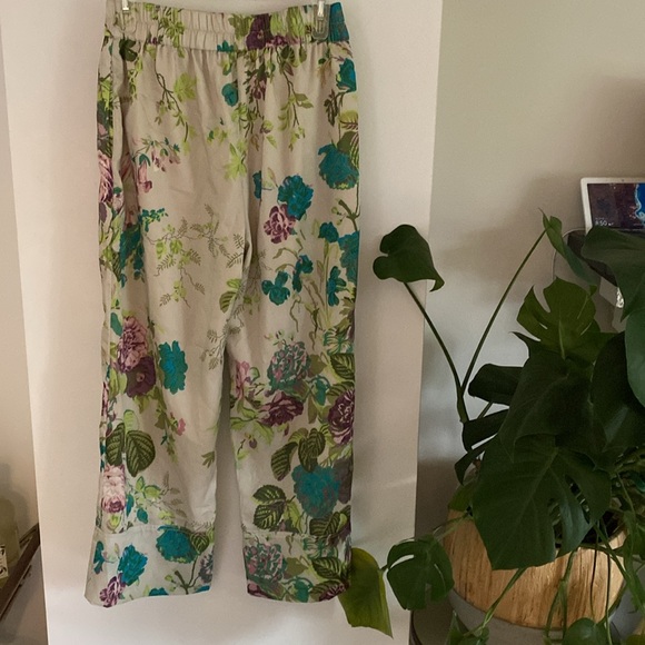 J CREW Pull-on crop pant in Ratti leafy floral satin pajamas print 0 - Picture 5 of 6